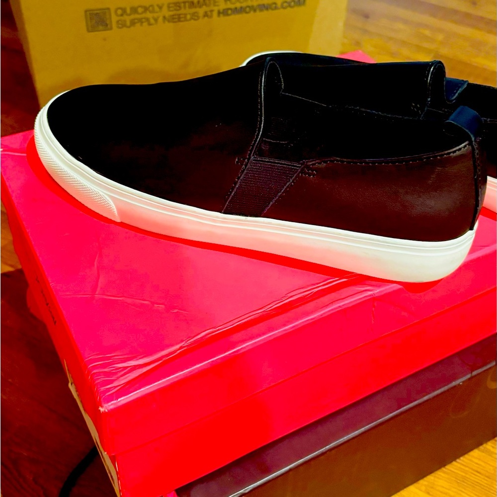 Black leather slide in sneakers size 8